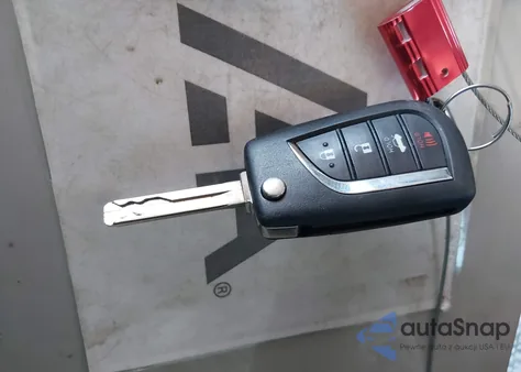 2022 Toyota Camry Le z USA, uszkodzony, nr VIN 4T1C11AK7NU716907